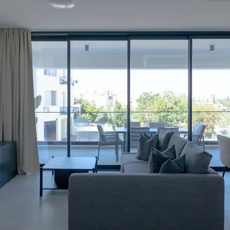 Phaedrus Living White Hills Panoramic View Daire