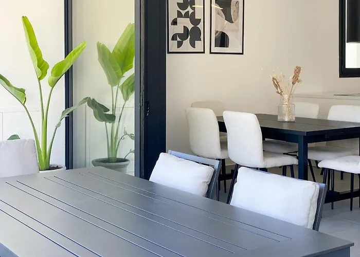 Phaedrus Living White Hills Panoramic View Apartment Aglantzia